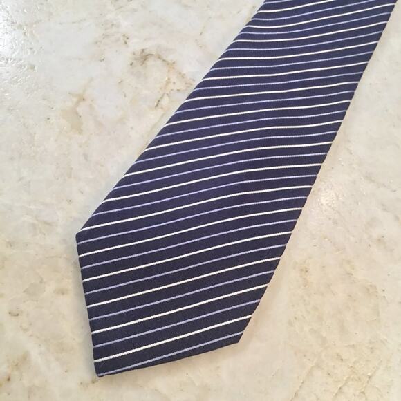 BANANA REPUBLIC SILK TIE - Picture 1 of 9